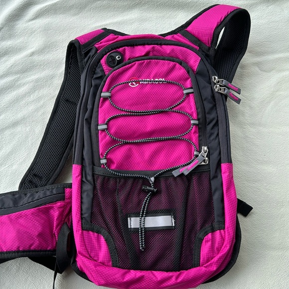 MIRACOL Hydration Backpack With 2LTR Water Bladder Insulated Pack for Hiking NEW - Picture 1 of 8